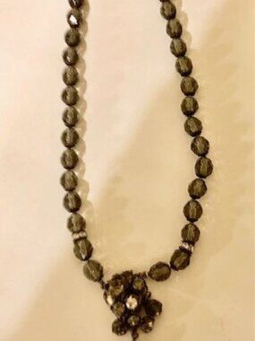 Vintage facted gray bead necklace with rhinestones and pendant